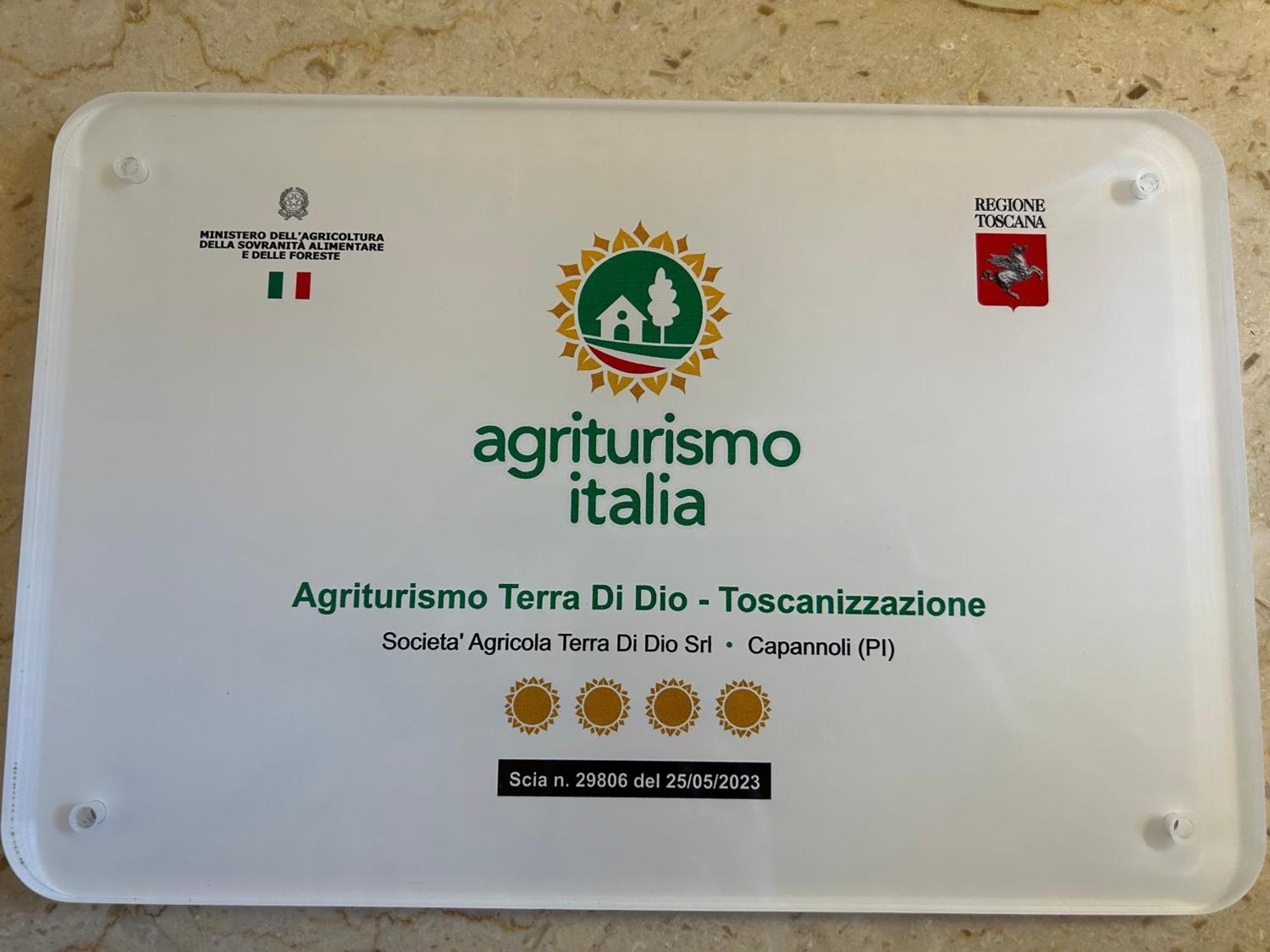 Agriturismo Terra Di Dio Toscanizzazione Capannoli Exterior foto